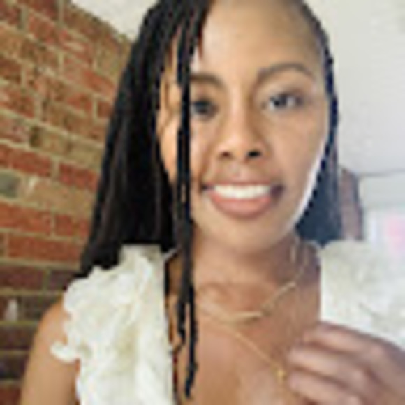 Meet your Posher, Kimberly - Picture 1 of 1